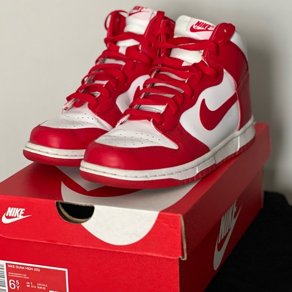 Nike Other - Nike DUNK High (GS)